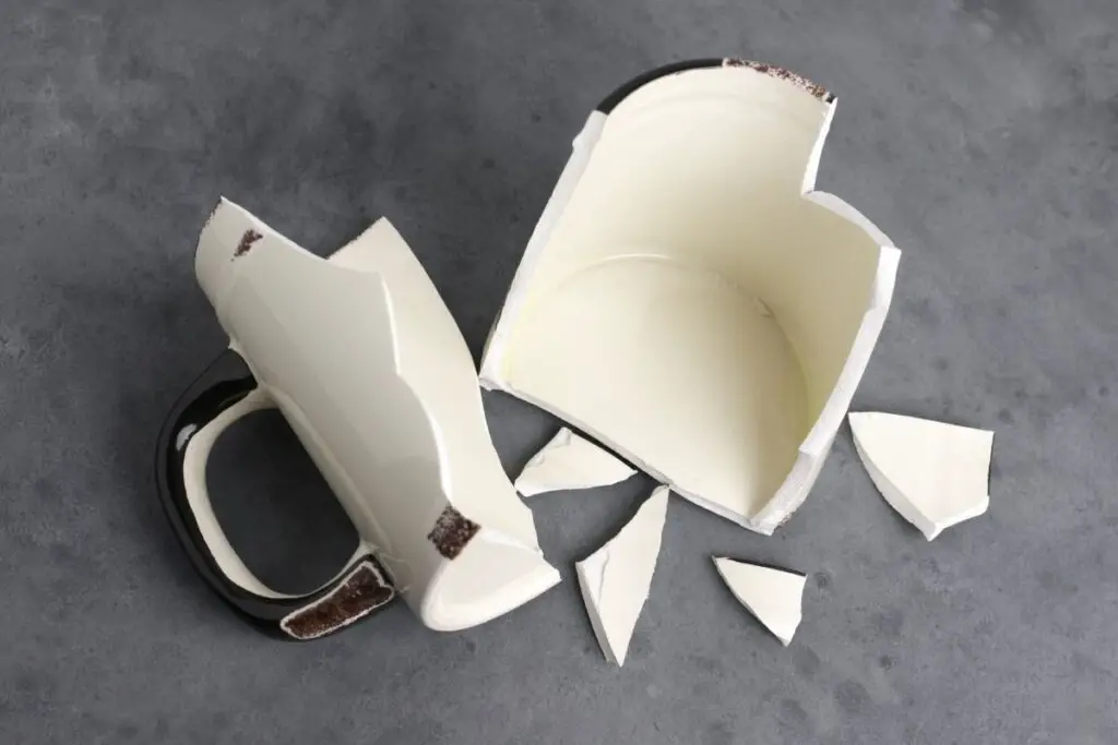broken ceramics mug to answer why is superglue not working on ceramics